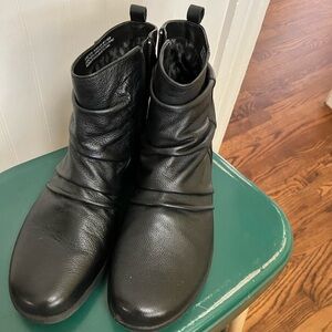 Abeo Exeter Black Leather Slouch Boots 8.5 Women